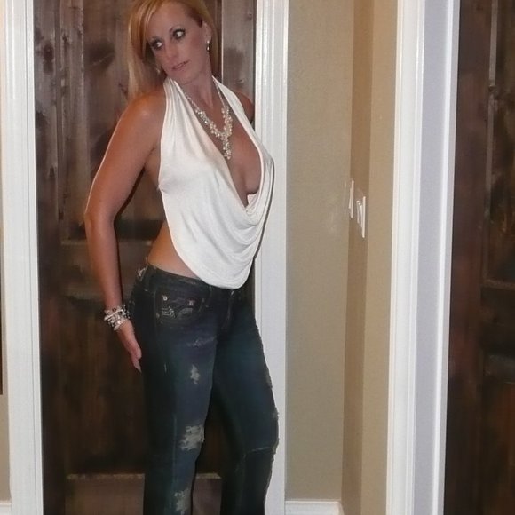 👜Marciano Hot Clubbing Halter Top, Backless - Picture 1 of 6